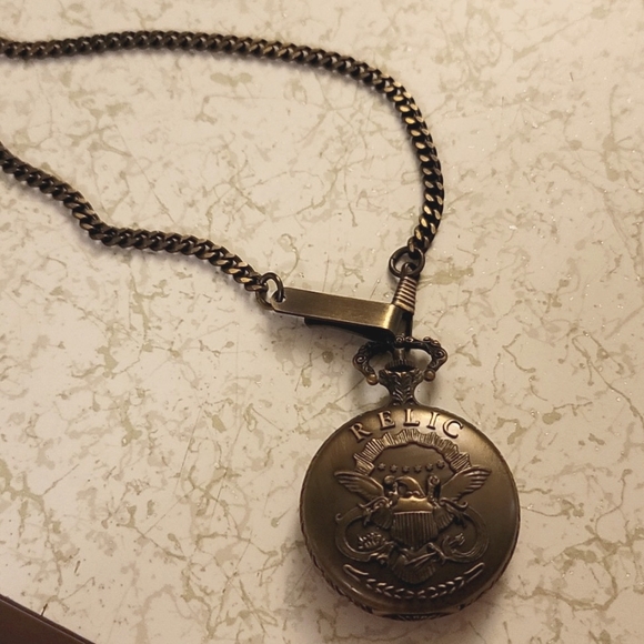 Vintage Relic Pocket Watch - Picture 2 of 6